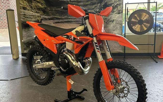 2025 KTM XC 300