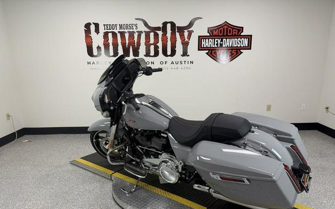 2025 Harley-Davidson FLHX - Street Glide