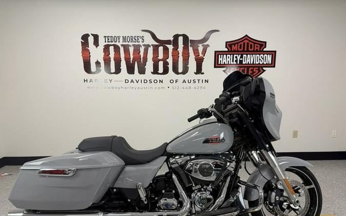 2025 Harley-Davidson FLHX - Street Glide