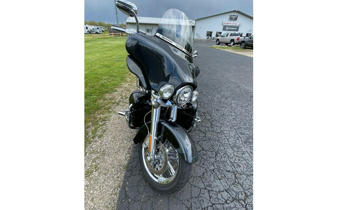 2013 CVO Ultra Classic Electra Glide Anniversary - Harley-Davidson®