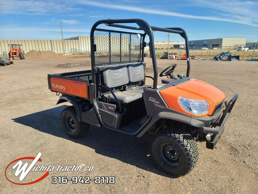 2023 Kubota RTV-X900 Worksite