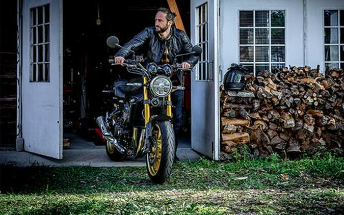2025 Kawasaki Z900RS SE ABS