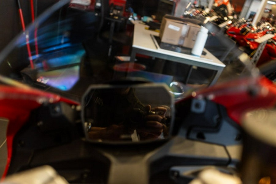 2025 Ducati PANIGALE V2
