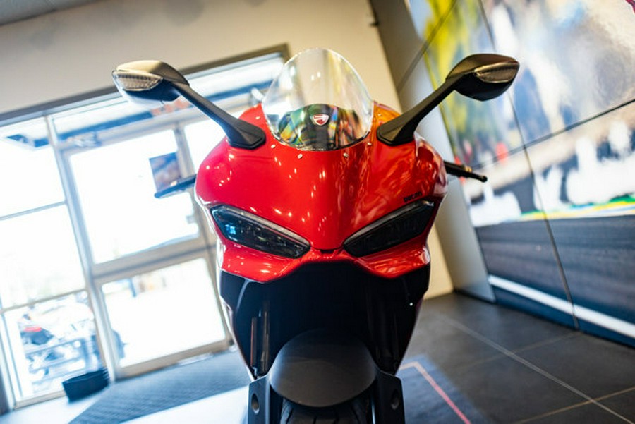 2025 Ducati PANIGALE V2