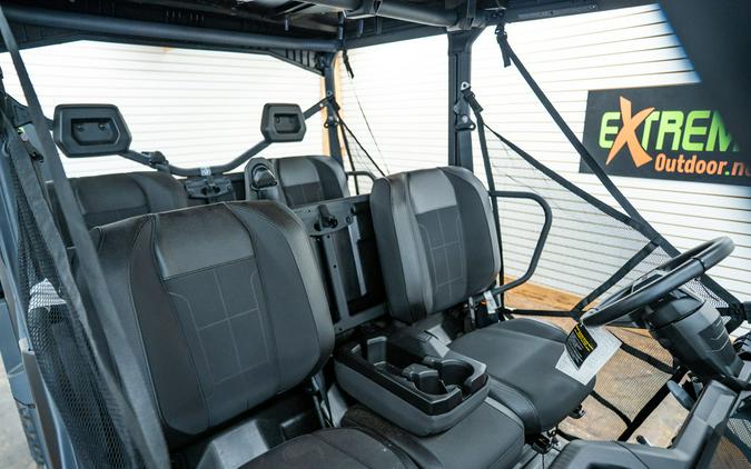 2026 Can-Am® Defender MAX XT HD11 With 10.25 in.display