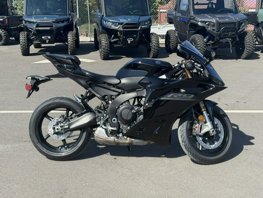 2027 Yamaha YZF R9