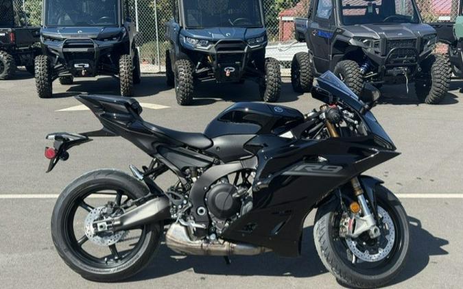 2027 Yamaha YZF R9