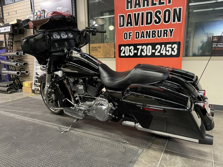 2014 Harley-Davidson® FLHX - Street Glide®