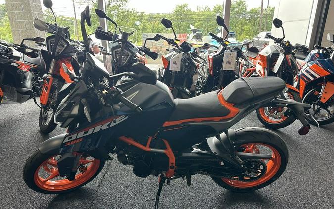 2024 KTM 390 Duke