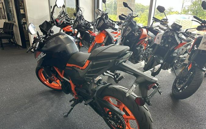 2024 KTM 390 Duke