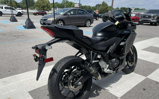 2025 Yamaha YZF-R3