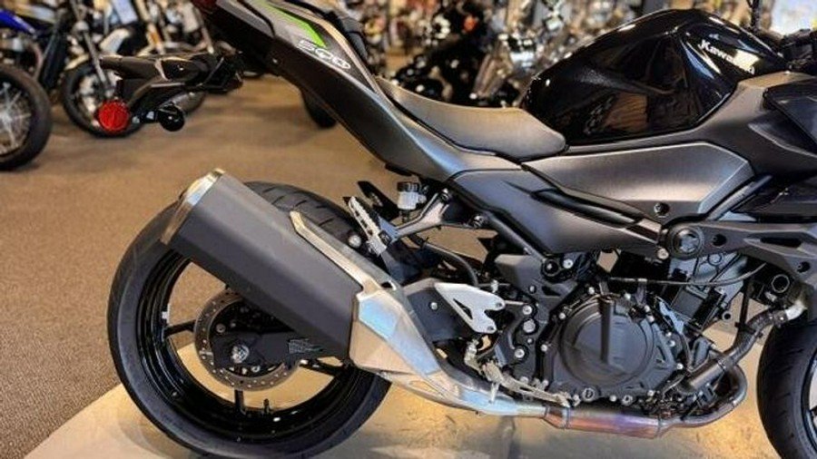 Used 2025 Kawasaki Z500 ABS