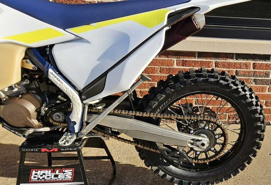 2021 Husqvarna® TX 300i