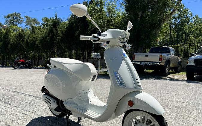 2022 Vespa Sprint 150 White Out