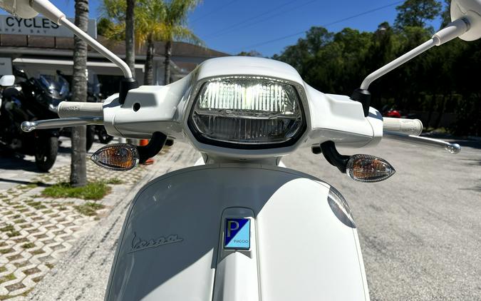 2022 Vespa Sprint 150 White Out