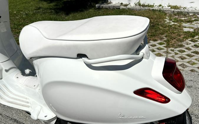 2022 Vespa Sprint 150 White Out