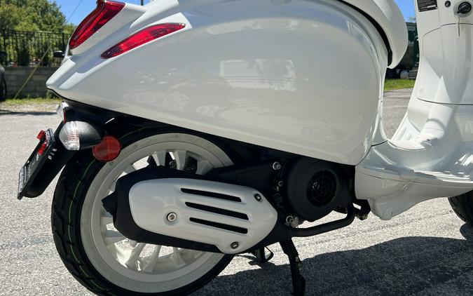 2022 Vespa Sprint 150 White Out