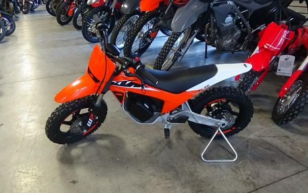 FIRST LOOK! THE ALUMINUM FRAMED 2024 KTM SX-E 2 IS COMING SOON