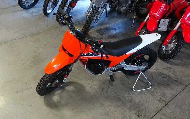 2025 KTM SX-E 2