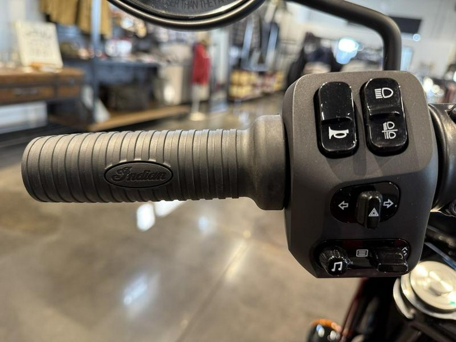 2025 Indian Motorcycle® Sport Chief Maroon Metallic