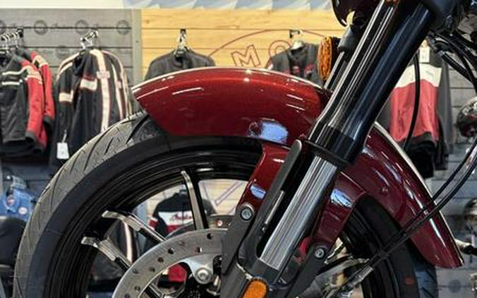 2025 Indian Motorcycle® Sport Chief Maroon Metallic