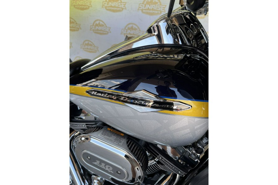 2012 Harley-Davidson® CVO™ Ultra Classic Electra Glide®