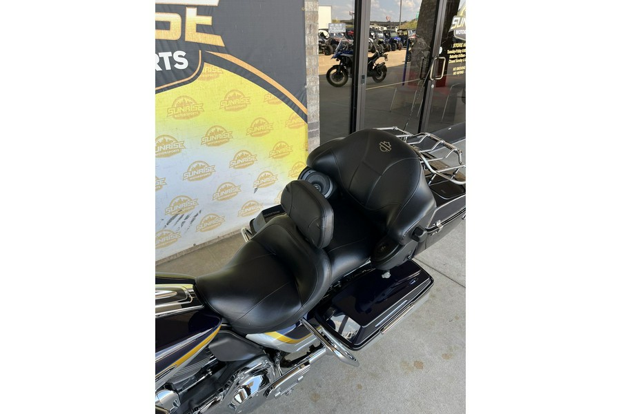 2012 Harley-Davidson® CVO™ Ultra Classic Electra Glide®