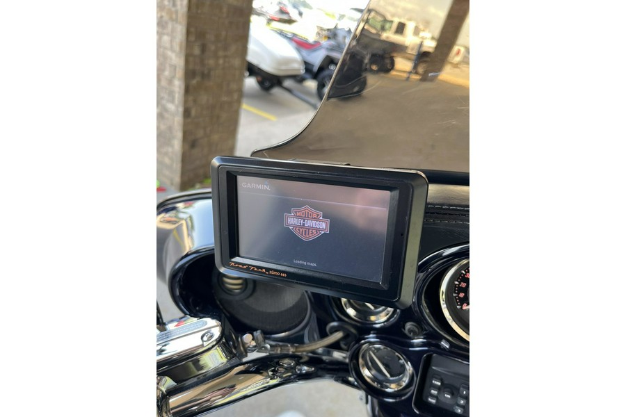 2012 Harley-Davidson® CVO™ Ultra Classic Electra Glide®