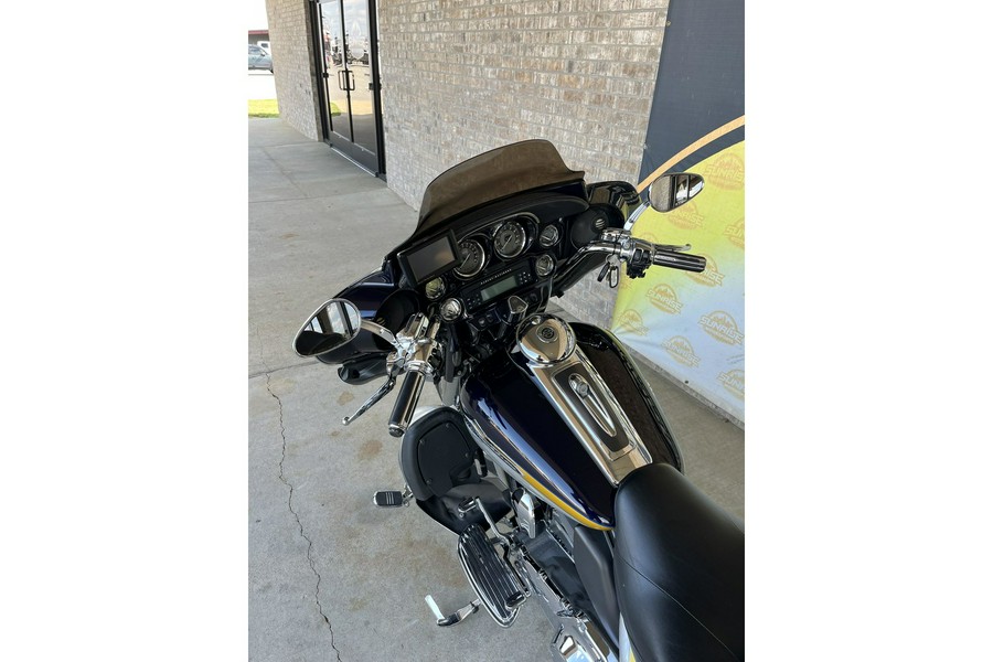 2012 Harley-Davidson® CVO™ Ultra Classic Electra Glide®