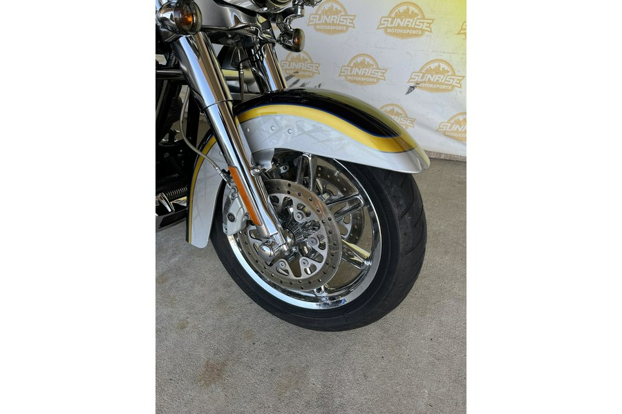 2012 Harley-Davidson® CVO™ Ultra Classic Electra Glide®