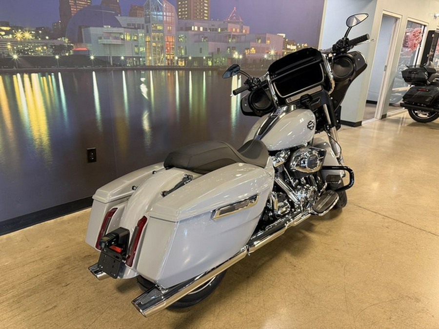 2024 Harley-Davidson FLHX - Street Glide