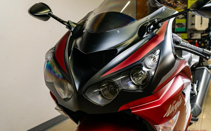 2025 Kawasaki NINJA ZX-14R ABS