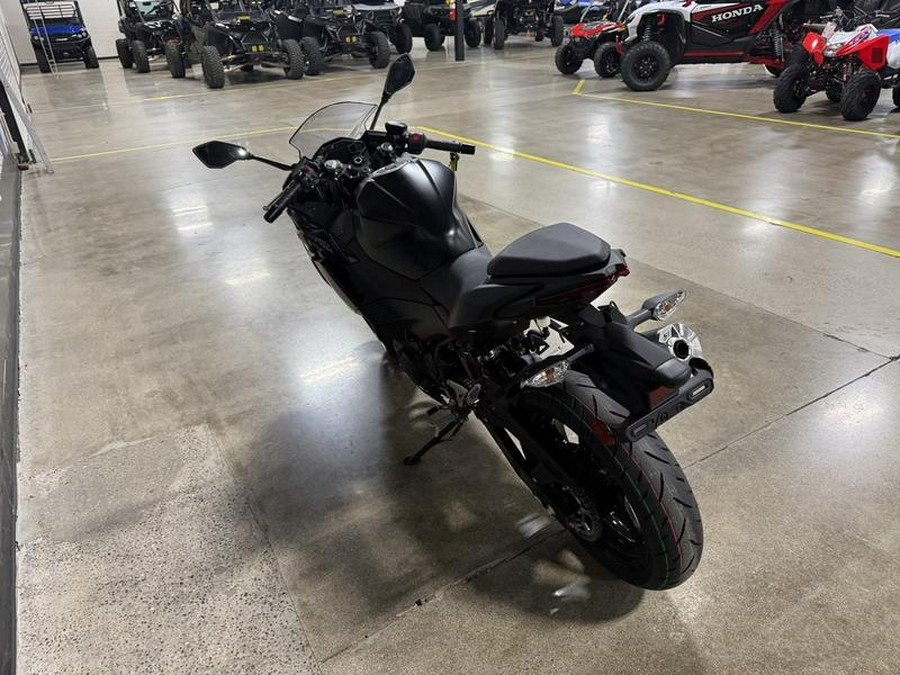 2026 Kawasaki Ninja® 500 SE ABS