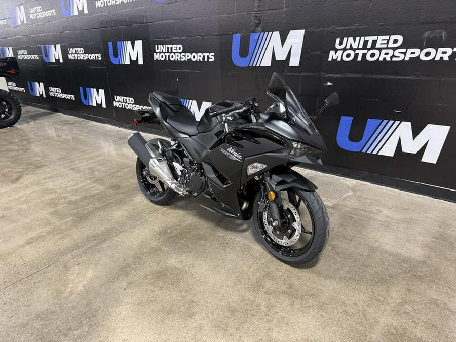 2026 Kawasaki Ninja® 500 SE ABS