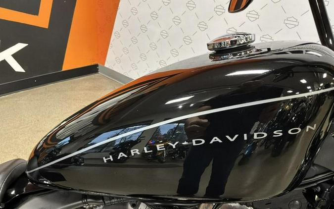 2010 Harley-Davidson® XL1200X - Sportster® Forty-Eight®