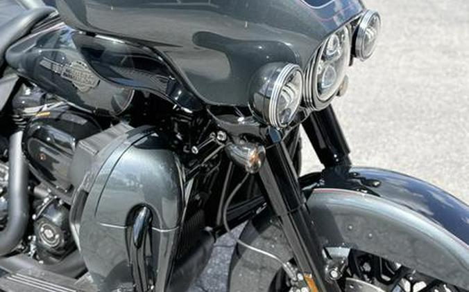 2025 Harley-Davidson® FLHTCUTG - Tri Glide® Ultra