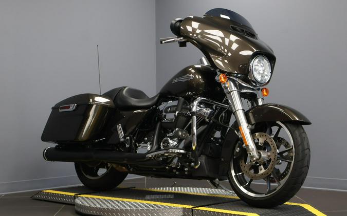 2021 Harley-Davidson® Street Glide® FLHX