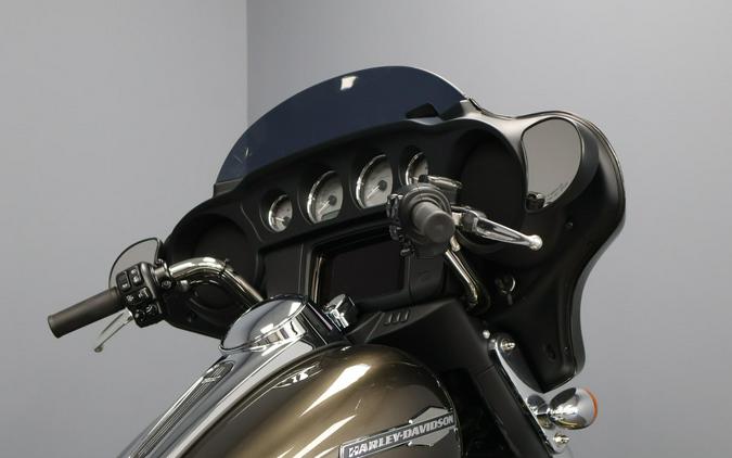 2021 Harley-Davidson® Street Glide® FLHX