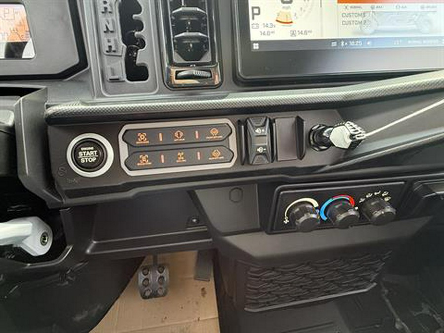 2026 Can-Am Defender MAX Limited HD11