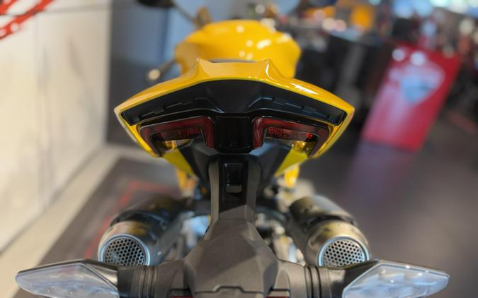 2026 Ducati PANIGALE V2 S