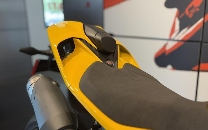 2026 Ducati PANIGALE V2 S