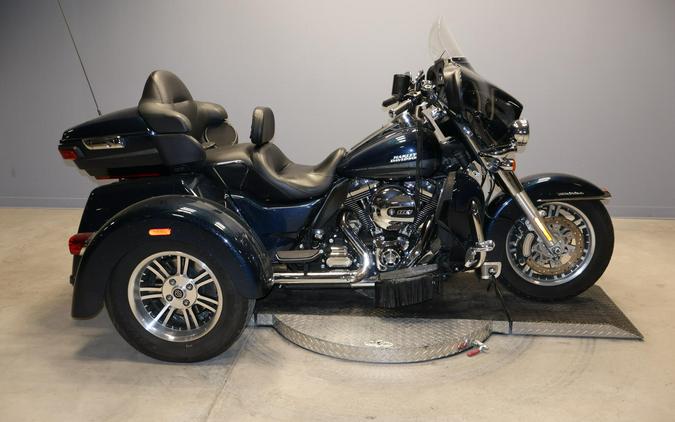 2016 Harley-Davidson Tri Glide Ultra FLHTCUTG