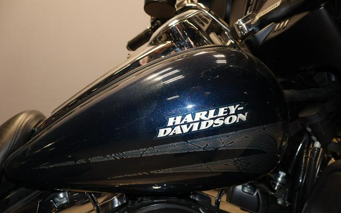 2016 Harley-Davidson Tri Glide Ultra FLHTCUTG