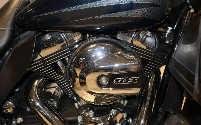 2016 Harley-Davidson Tri Glide Ultra FLHTCUTG