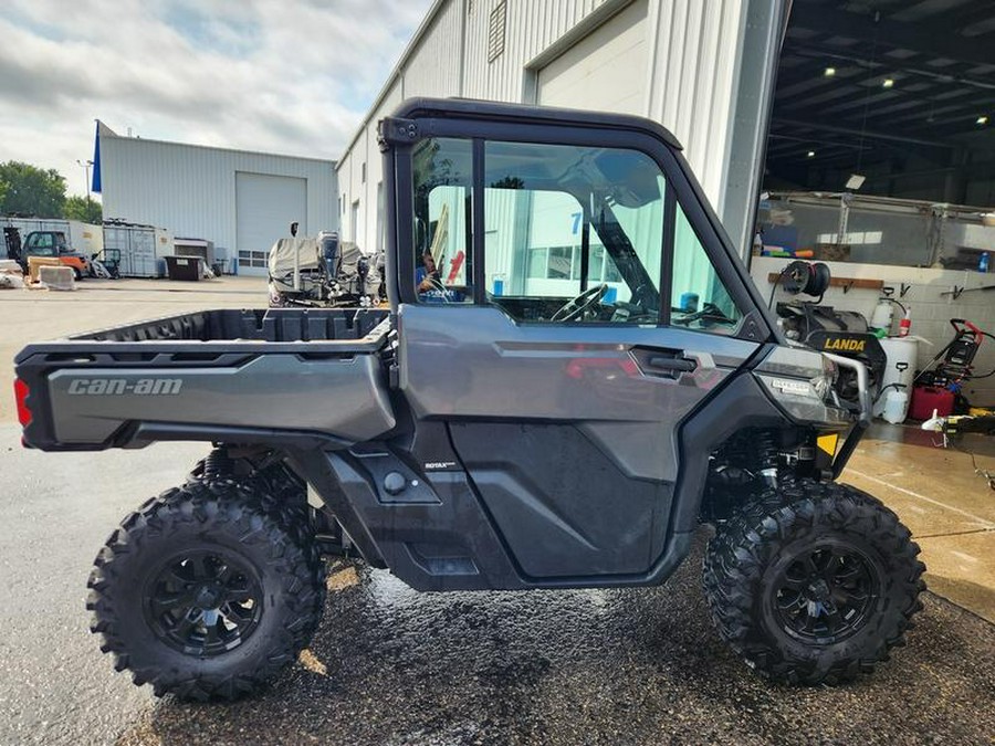 2023 Can-Am® Defender Limited HD10