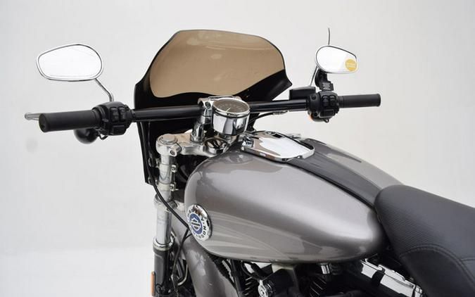 2016 Harley-Davidson Softail FXSB - Breakout