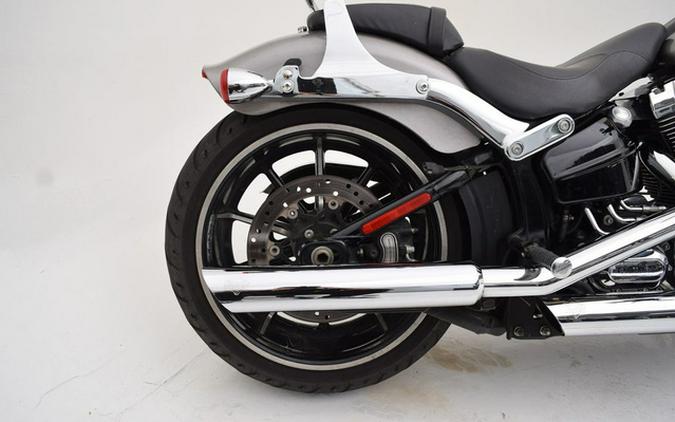 2016 Harley-Davidson Softail FXSB - Breakout