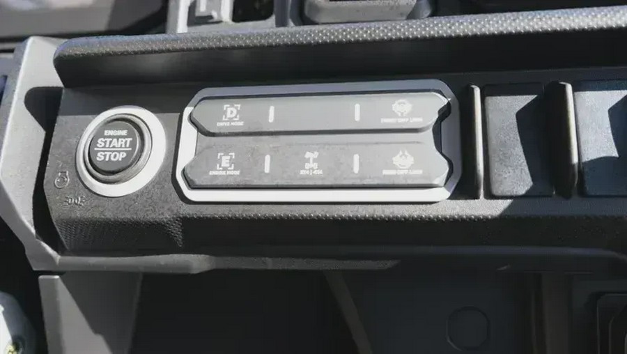 2026 CAN-AM DEFENDER MAX XT HD11 WITH 1025 INCH TOUCHSCREEN