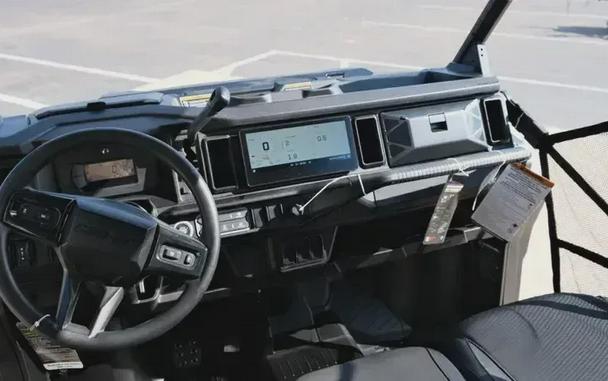 New 2026 CAN-AM DEFENDER MAX XT HD11 WITH 1025 INCH TOUCHSCREEN