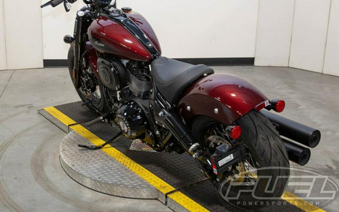 2025 Indian Chief Bobber Dark Horse Maroon Metallic